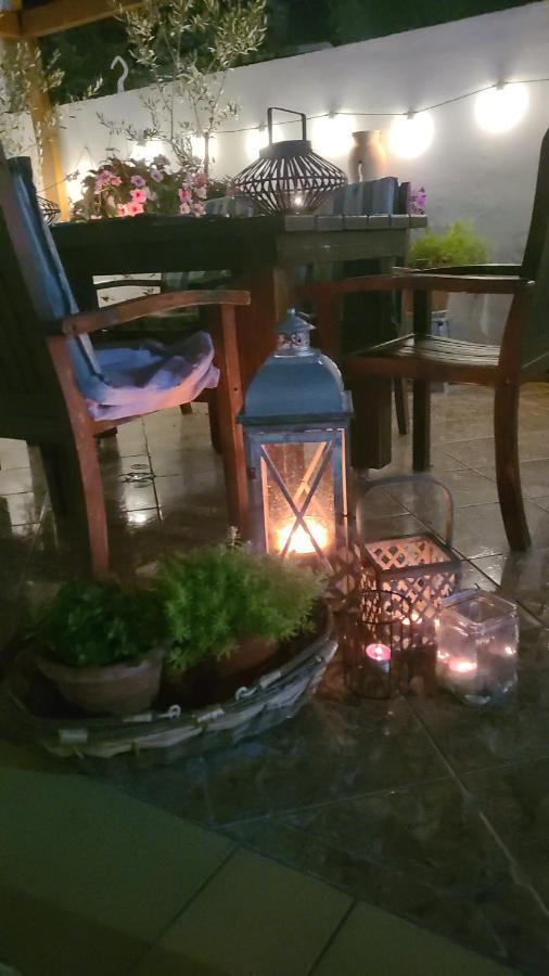 Koreta Apartment فلورا المظهر الخارجي الصورة